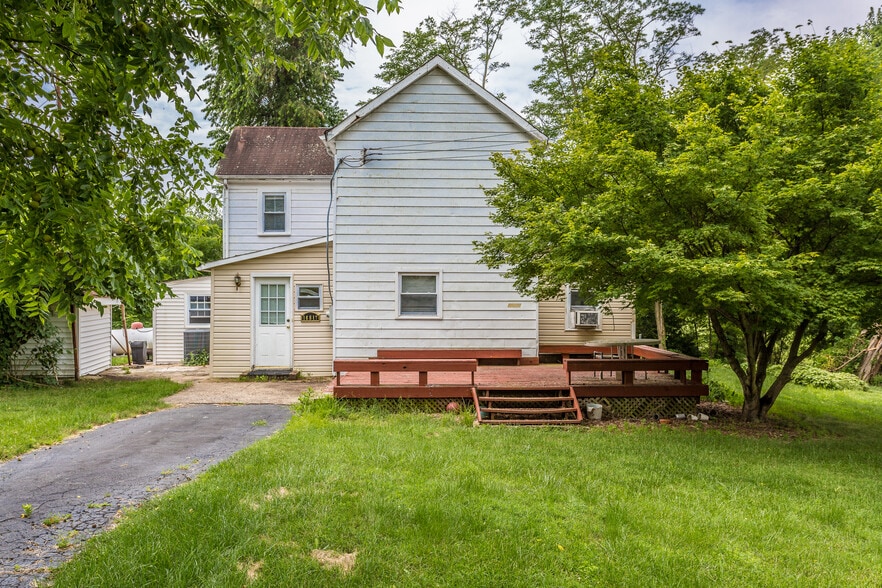 More Photos Of 16817 Germantown Rd, Germantown Schools For Sale