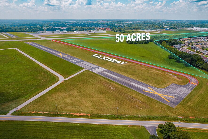 More Photos Of 200 Outlaw Field Rd, Clarksville Land For Lease