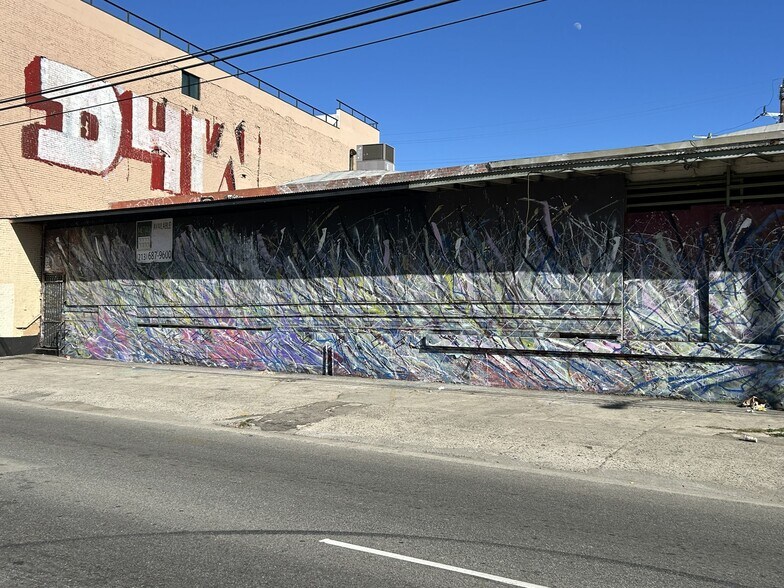 More Photos Of 422 S Alameda St, Los Angeles Industrial For Lease