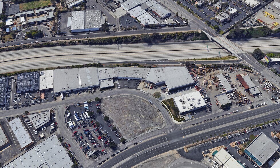 More Photos Of 3090 E Airport Way, Long Beach Warehouse For Lease