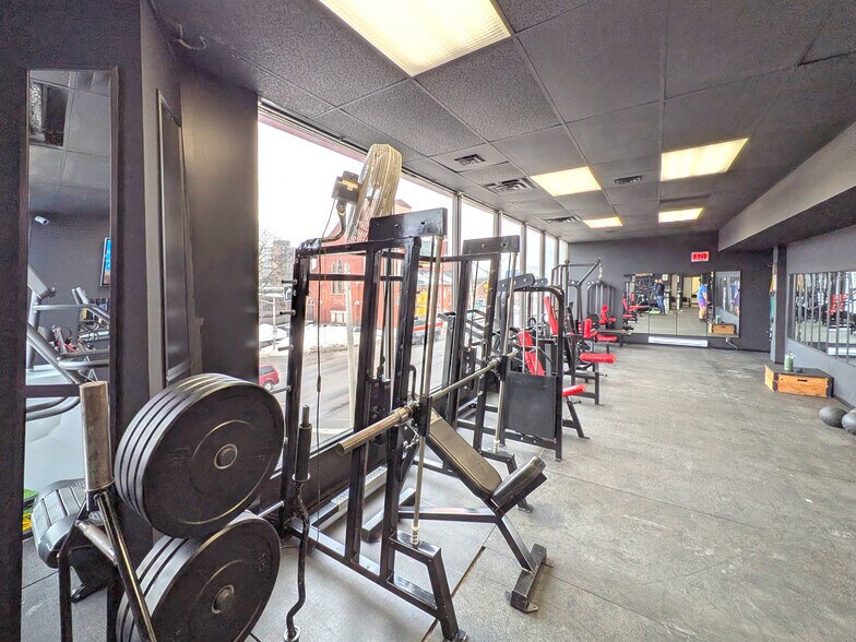 More Photos Of 257 Pinnacle St, Belleville Office For Sale