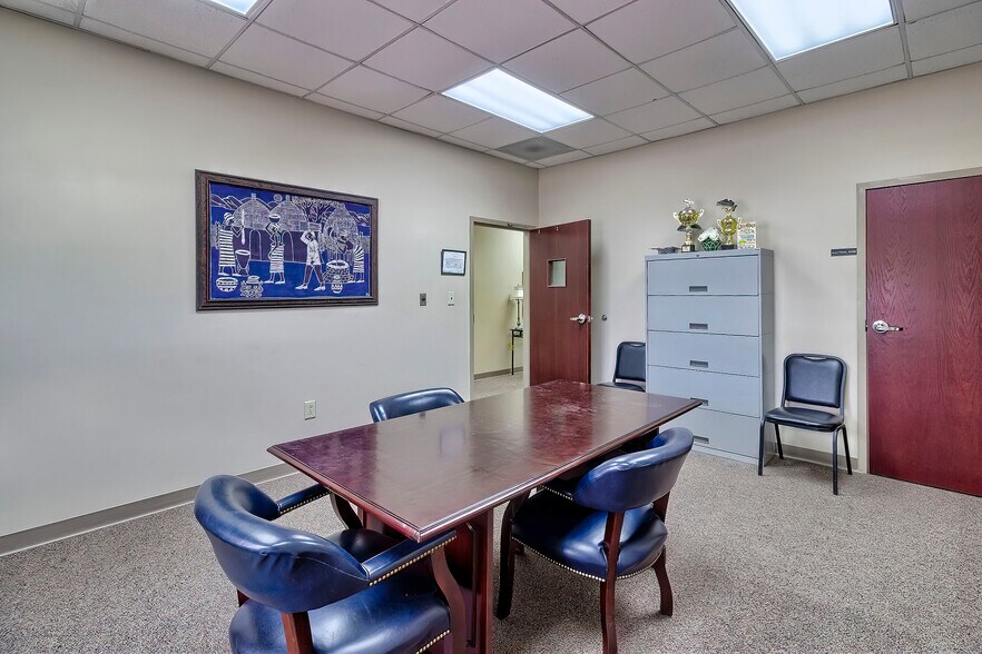More Photos Of 811 Sunset Blvd, West Columbia Medical For Sale