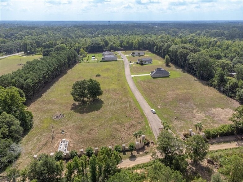 More Photos Of Charles Davis, Amite Land For Sale