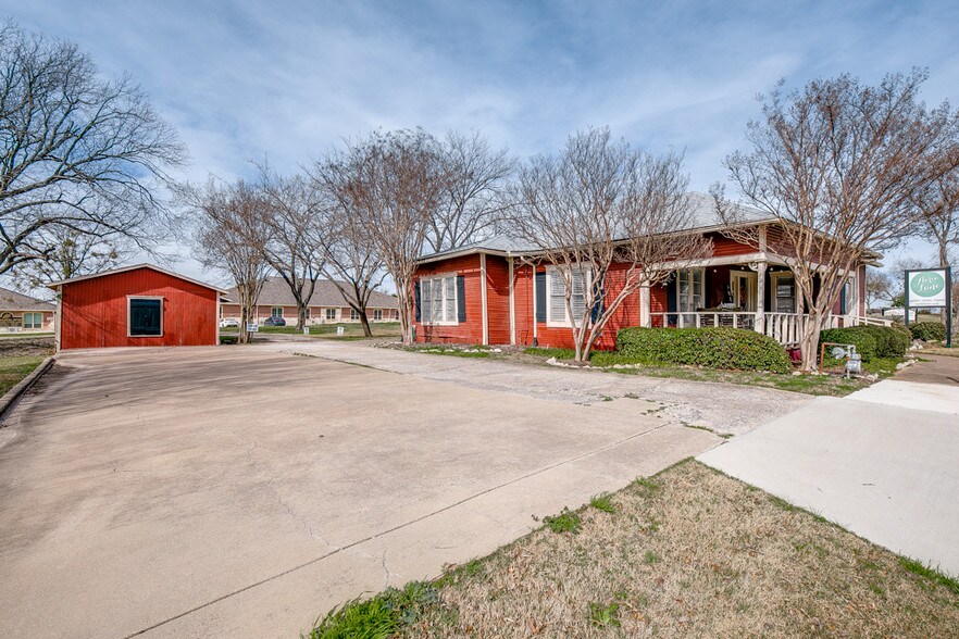 More Photos Of 207 Laurence Dr, Heath Office For Lease