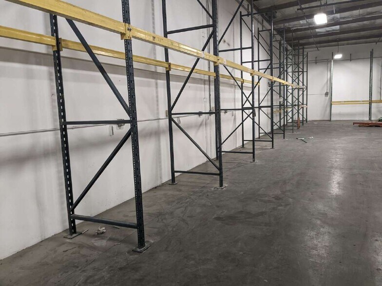 More Photos Of 14700 Doolittle Dr, San Leandro Warehouse For Lease