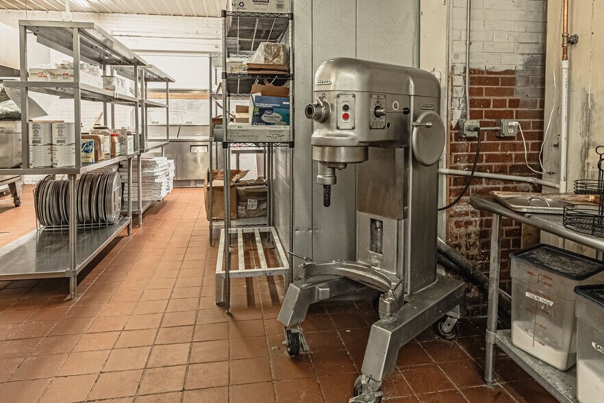 More Photos Of 516 E Elm St, Trinidad Restaurant For Sale