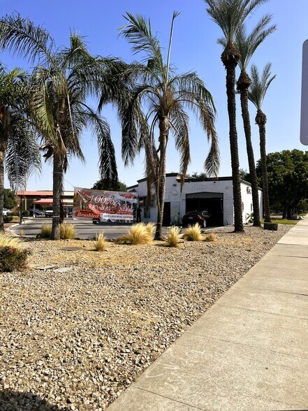 More Photos Of 1697 W Lacey Blvd, Hanford Carwash For Sale