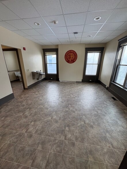 More Photos Of 246 W 6th St, Erie Office For Lease