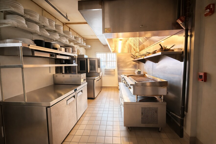 More Photos Of , Atlanta General Retail For Sale