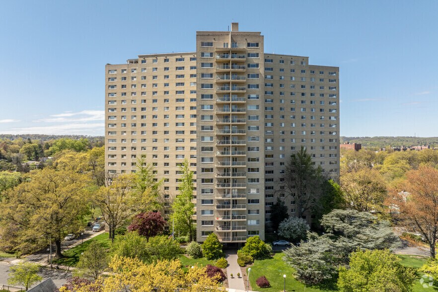 More Photos Of 377 S Harrison St, East Orange Apartments For Lease