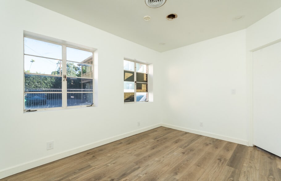 More Photos Of 2028 Lake Ave, Altadena Medical For Lease