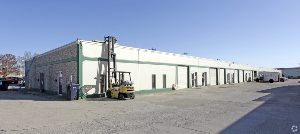 More Photos Of 7112 NW Melrose Ln, Oklahoma City Manufacturing For Lease