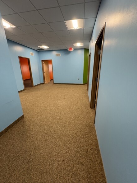 More Photos Of 867-887 Grand Oaks Dr, Howell Warehouse For Lease