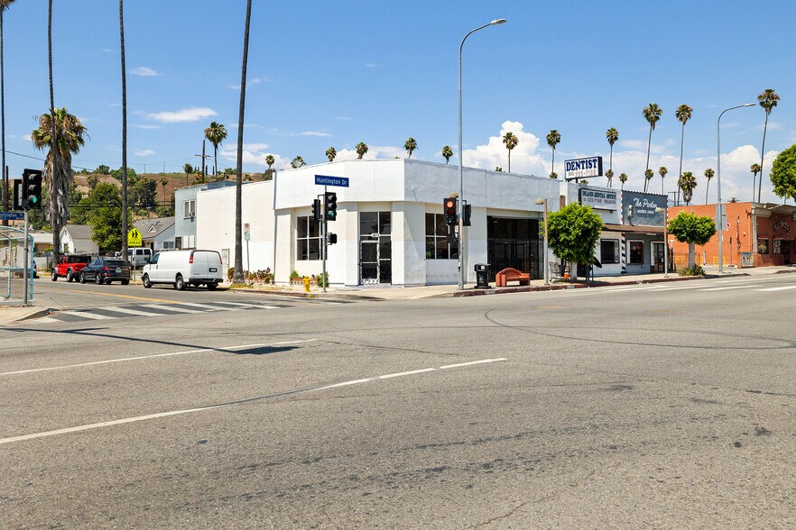 More Photos Of 4973-4975 N Huntington Dr, Los Angeles Storefront Retail Residential For Lease