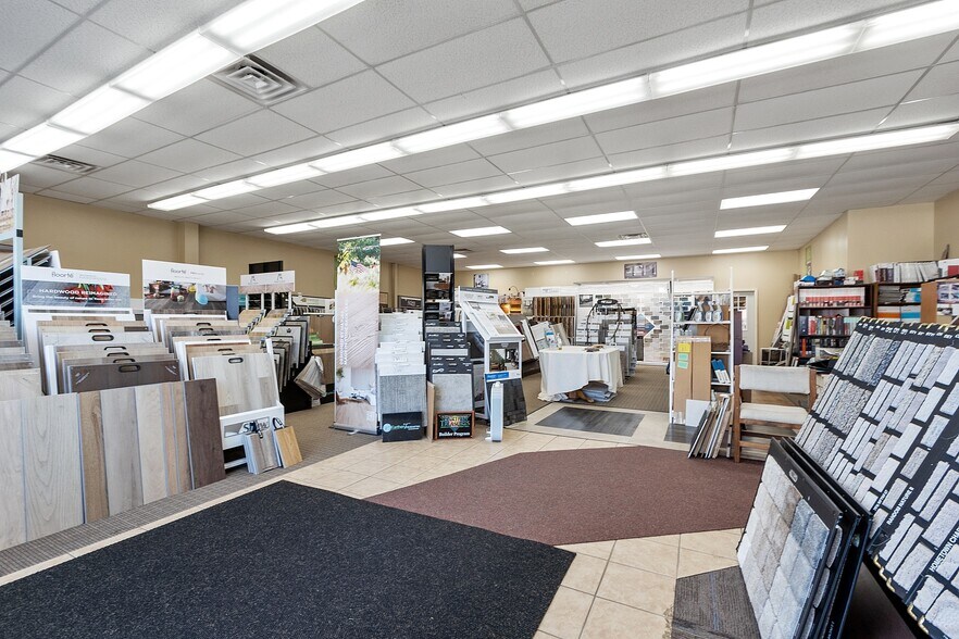 More Photos Of 359 Summer St, Fitchburg Storefront For Sale