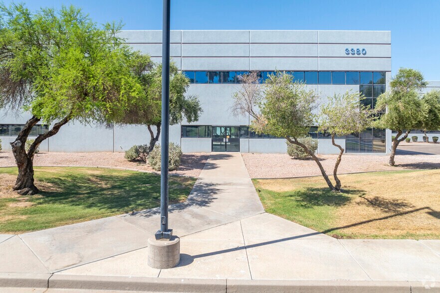 More Photos Of 3380 S Price Rd, Chandler Light Manufacturing For Lease