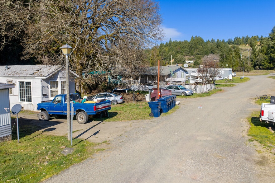 More Photos Of 14321 Branscomb Rd, Branscomb Manufactured Housing Mobile Home Park For Sale