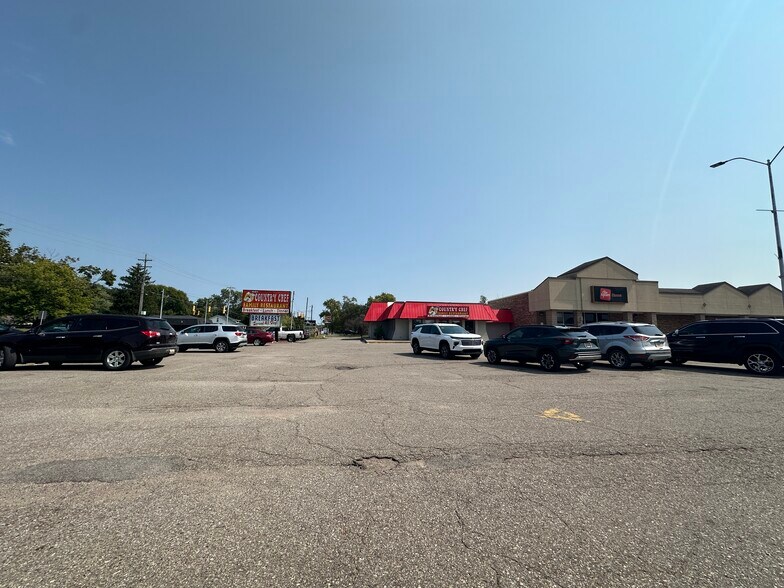 More Photos Of 2161-2259 W Vienna Rd, Clio Unknown For Lease