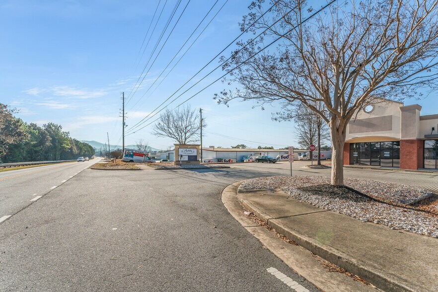 More Photos Of 2255 Old 41 Hwy NW, Kennesaw Storefront Retail Office For Lease