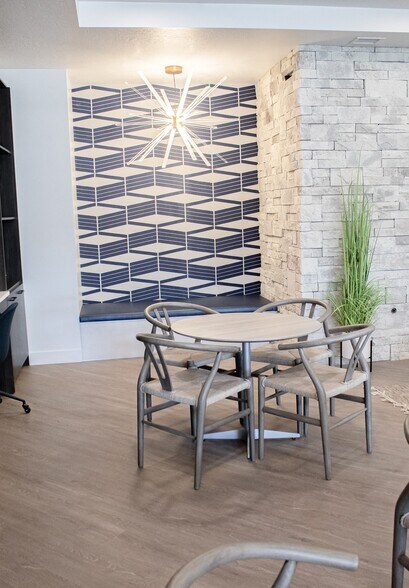 More Photos Of 1925 W North Temple, Salt Lake City Apartments For Lease