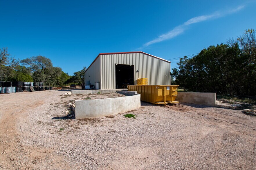 More Photos Of 748 CR 209, Lampasas Warehouse For Sale