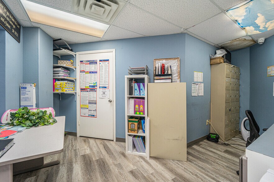 More Photos Of 3421 E Walnut St, Pearland Daycare Center For Sale