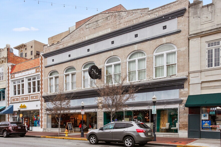 Primary Photo Of 24 E Broughton St, Savannah Storefront Retail Office For Lease