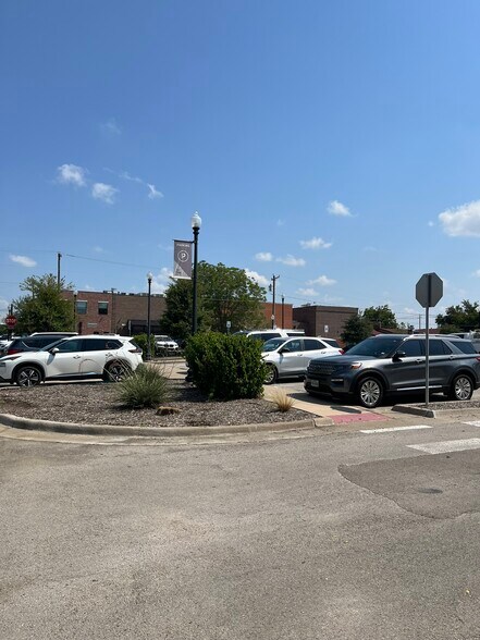 More Photos Of 212 S Warren St, Burleson Land For Sale