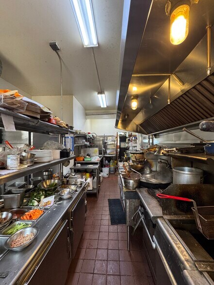 More Photos Of 3917-3919 Noriega St, San Francisco Storefront Retail Residential For Sale