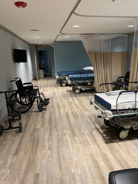 More Photos Of 209 N Pacific Ave, San Pedro Medical For Sale