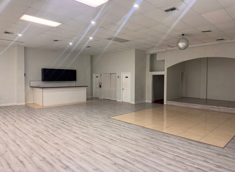 More Photos Of 4640 Palm Ave, Hialeah Unknown For Lease