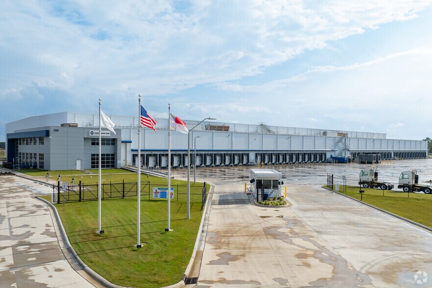More Photos Of 298 N Corporate Dr, Wilmington Refrigeration Cold Storage For Lease