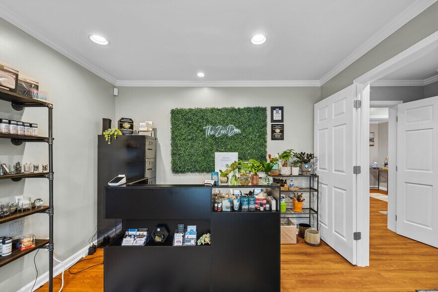 More Photos Of 275 E Henry St, Spartanburg Office Residential For Sale