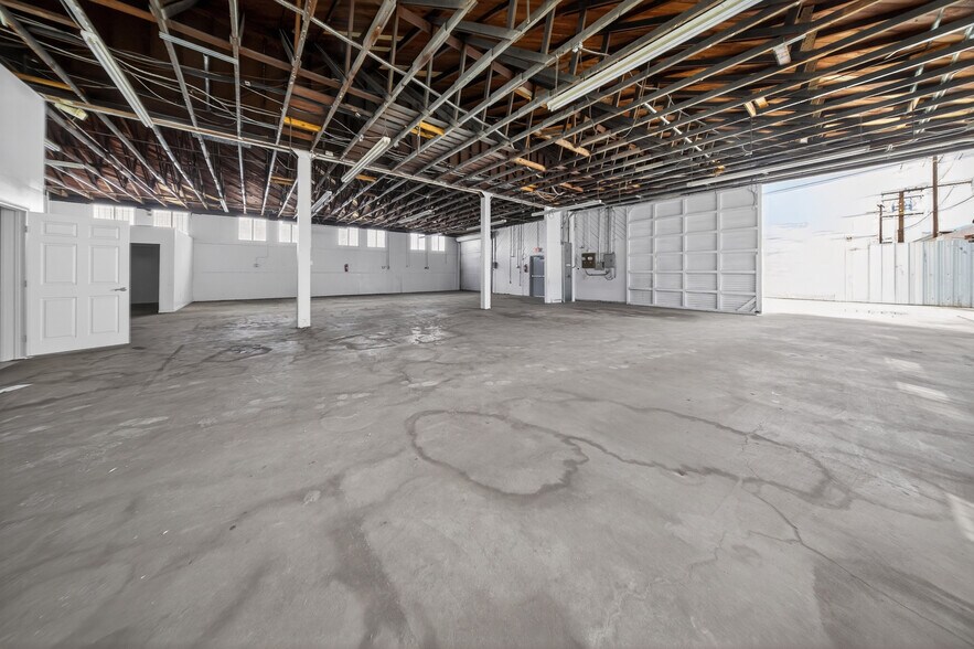 More Photos Of 1433-1437 W El Segundo Blvd, Compton Warehouse For Lease