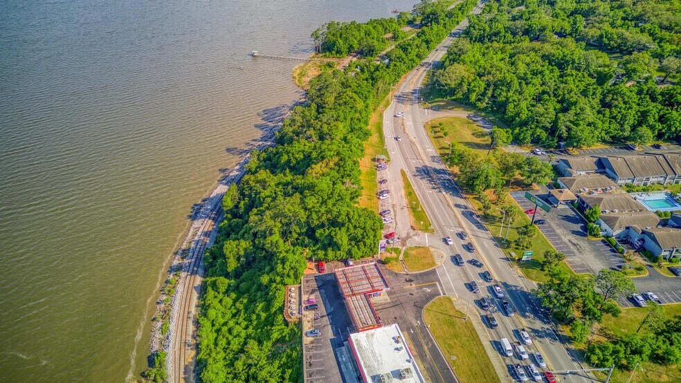 More Photos Of 7599 Scenic Hwy, Pensacola Land For Sale