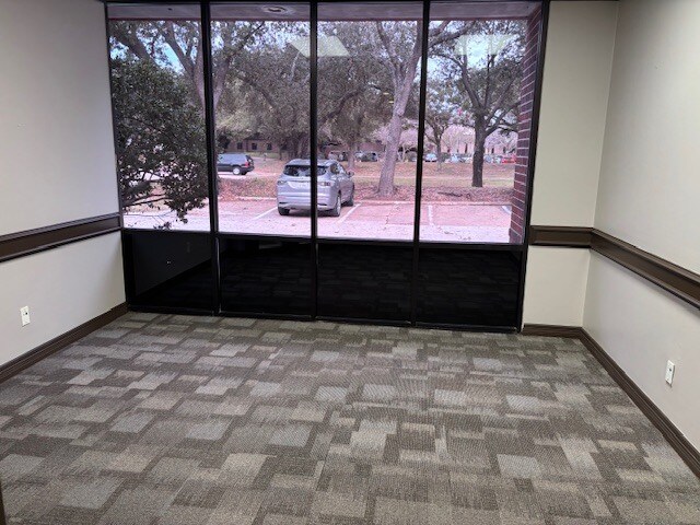 More Photos Of 12999 Jess Pirtle Blvd, Sugar Land Coworking Space