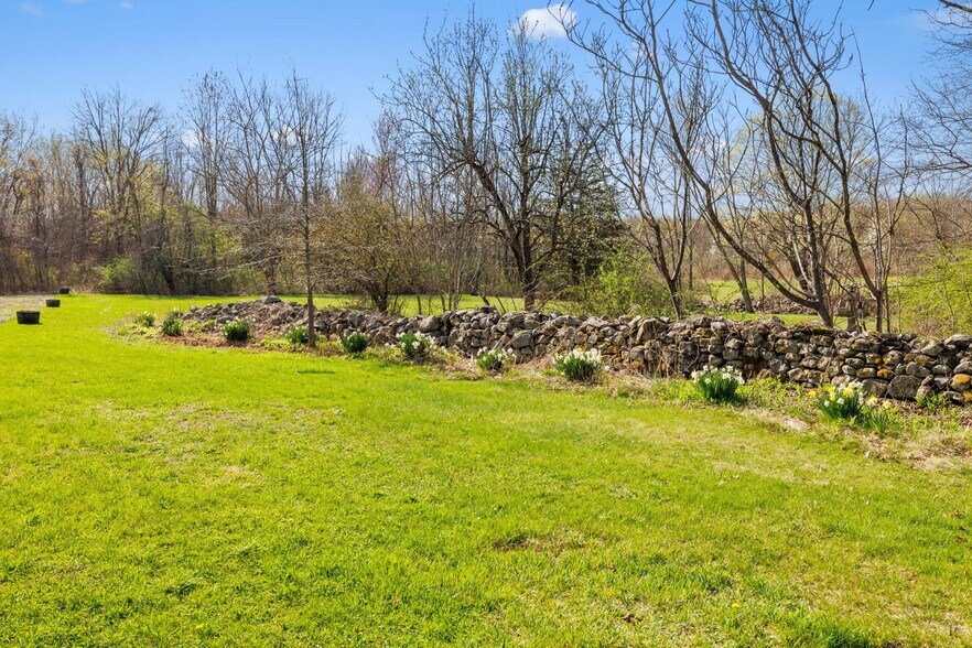 More Photos Of 52 Allhusen Rd, New Paltz Winery Vineyard For Sale