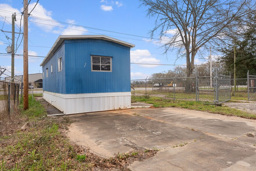 More Photos Of 24317 AL-59, Robertsdale Office For Sale