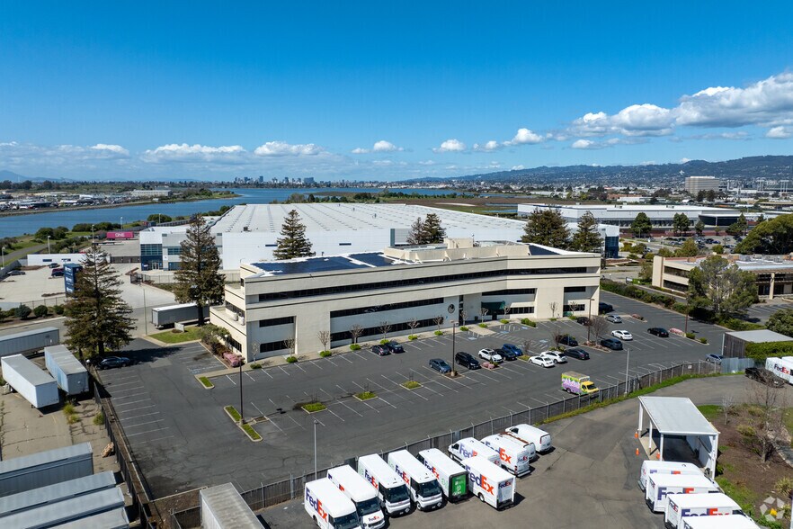 More Photos Of 80 Swan Way, Oakland Office For Lease