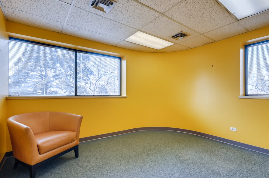 More Photos Of 5550 Joliet St, Denver Warehouse For Sale