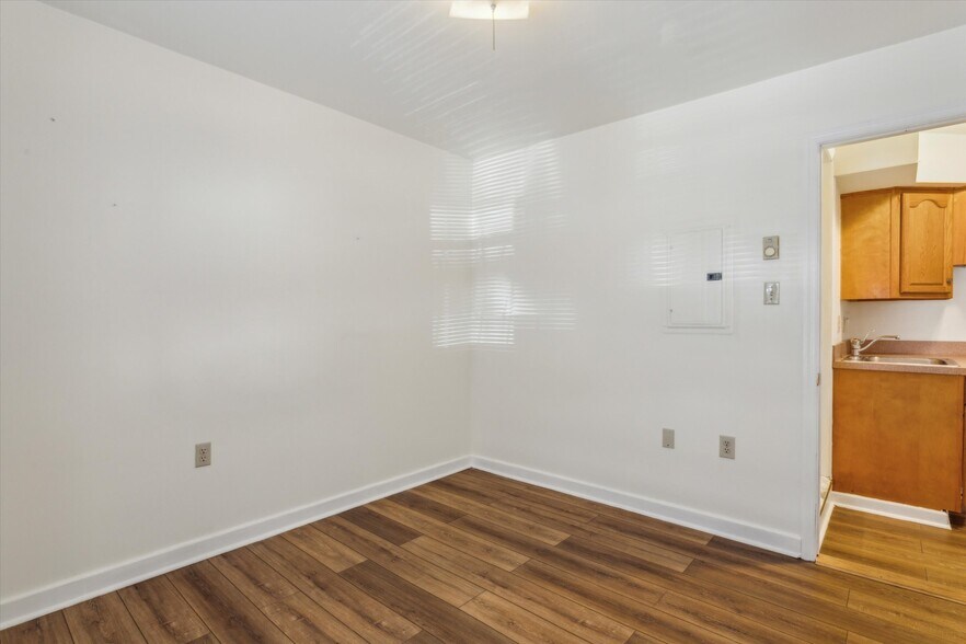 More Photos Of 2855 E Thompson St, Philadelphia Apartments For Sale