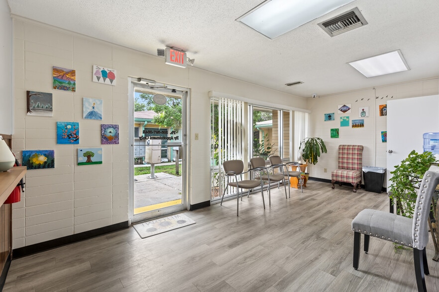 More Photos Of 260 S Marion Ave, Lake City Medical For Lease