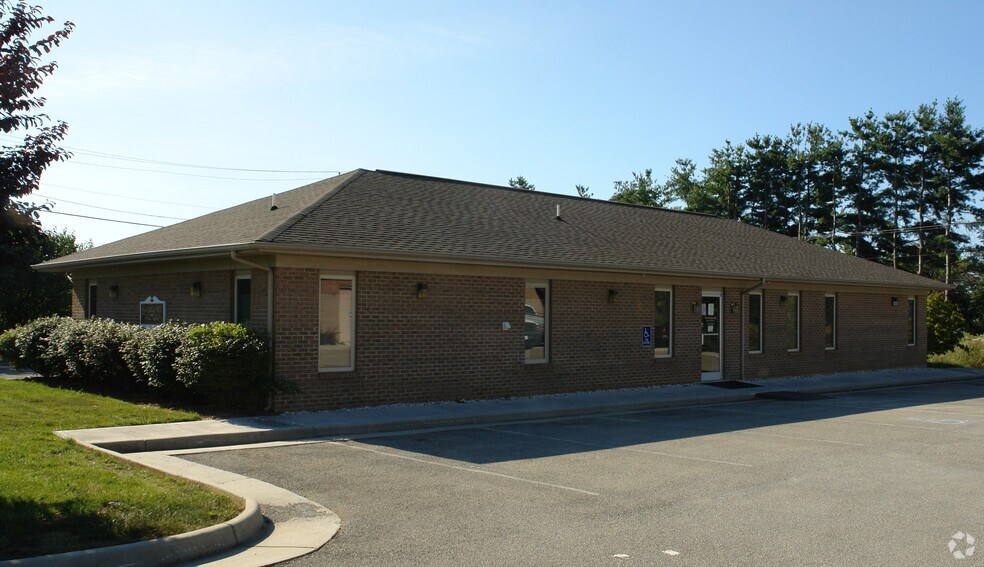 95 Ponderosa Dr, Christiansburg, VA 24073 Medical For Sale