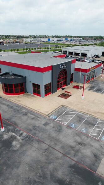 More Photos Of 1902 E Central Texas Expy, Killeen Auto Dealership For Lease