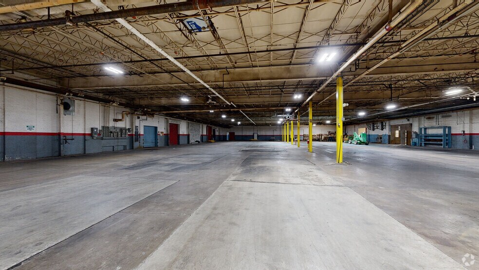 More Photos Of 901 Wayne St, Niles Warehouse For Lease