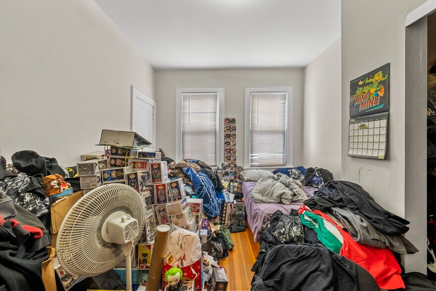 More Photos Of 303-309 Maple St, Perth Amboy Storefront Retail Residential For Sale