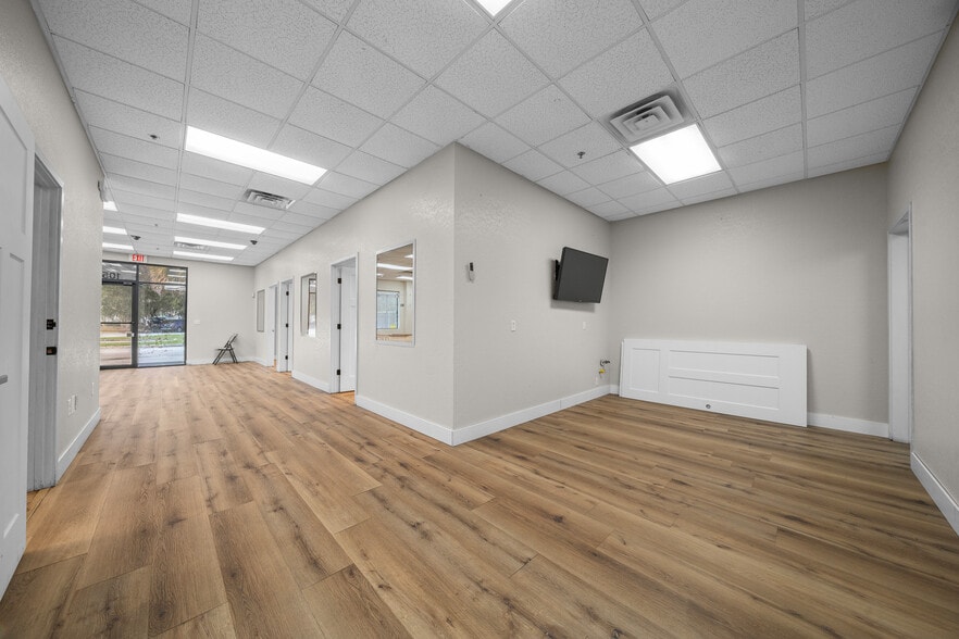 More Photos Of 1056 NE 16th St, Ocala Industrial For Sale