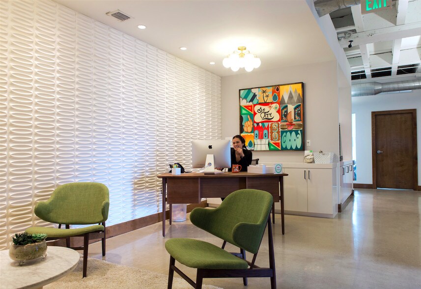 More Photos Of 2980-3000 McFarlane Rd, Coconut Grove Loft Creative Space For Lease