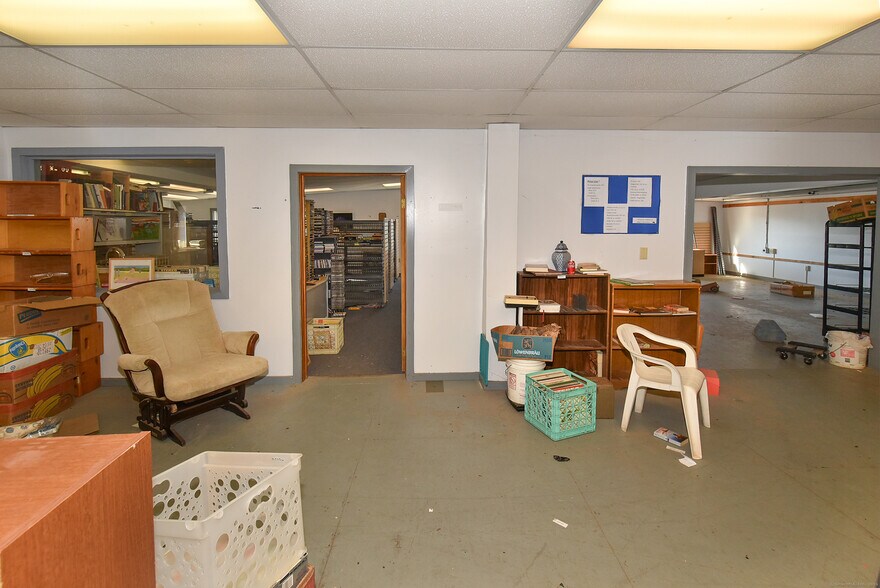 More Photos Of 712 Bread and Milk St, Coventry Manufacturing For Sale