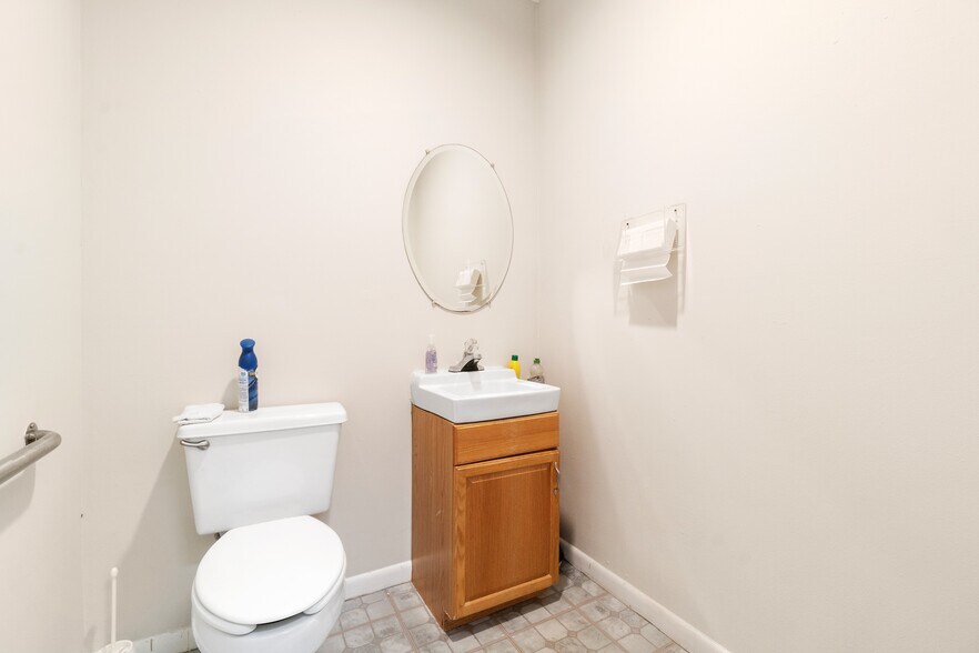 More Photos Of 1120 Holland Dr, Boca Raton Unknown For Lease